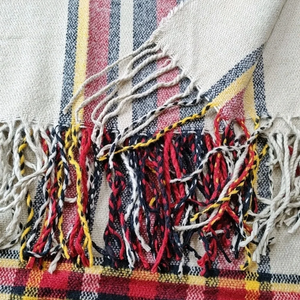 Raj fringed madeline